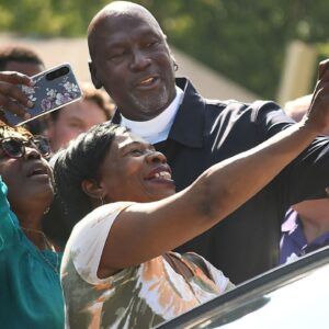 2x All Star Recalls Receiving 500 Jordans From Michael Jordan Ahead Of His First All Star Game