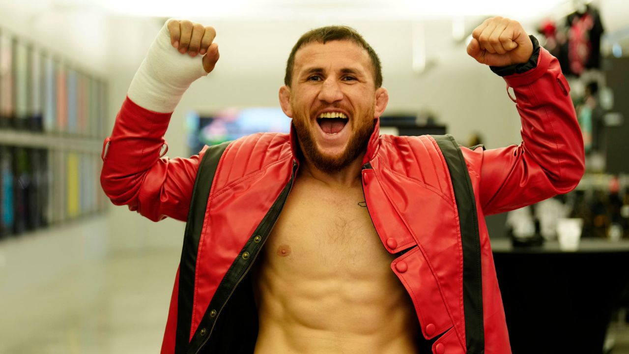 Merab Dvalishvili Makes Heckler Flinch After Storming into the Crowd for Abusing Him at Craig Jones Invitational