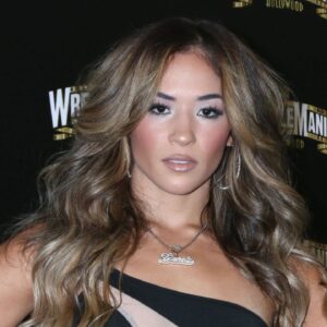 “Crocodile Tears”: Fans Ridicule MMA-Turned-WWE Star for Crying While Reflecting on Her Journey