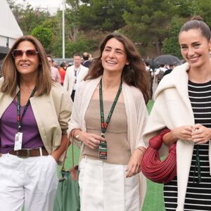 Sainz Family Makes a Strong Statement to End Feud Rumors With Carlos’ GF Rebecca Donaldson