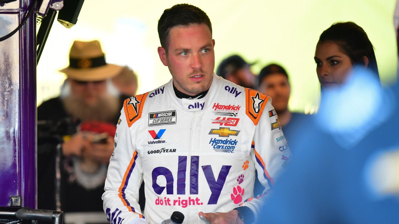 "Gordon and Hendrick screwing": NASCAR Fans "Smell Sabotage", Slam HMS for Alex Bowman Appeal Decision