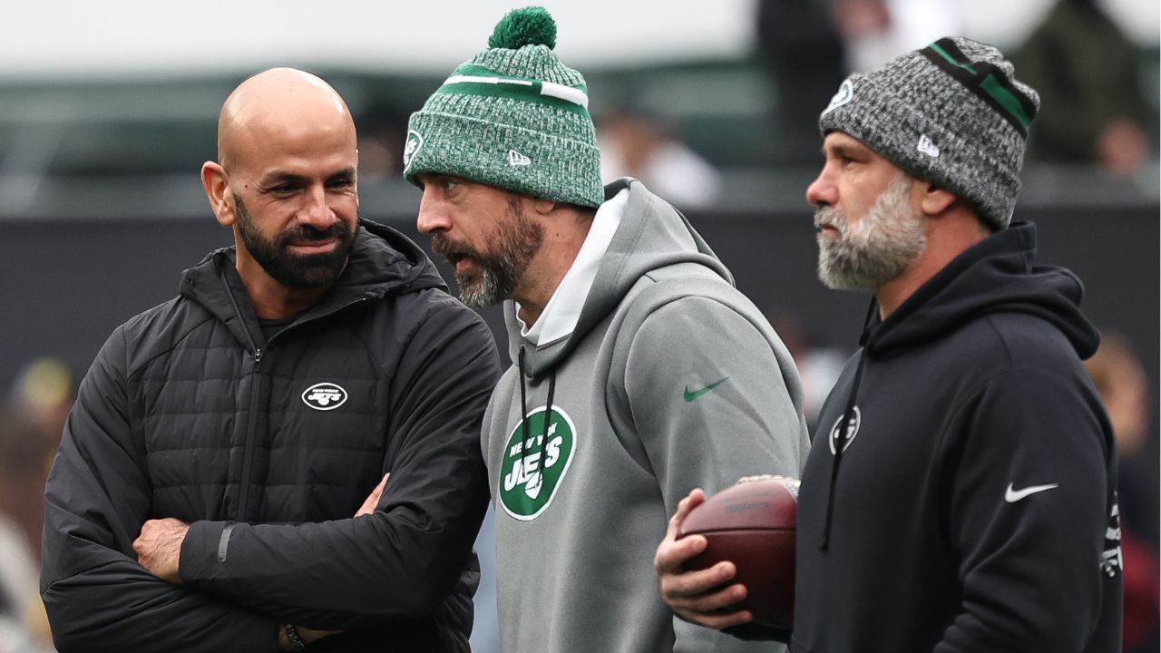Robert Saleh Questioned for Mishandling Aaron Rodgers’ Absence in Mandatory Minicamp