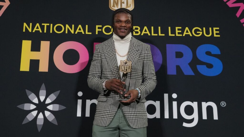 Lamar Jackson Jokes About How Missing OTAs Made Him More "Light Skinned"