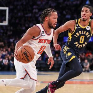 Jalen Brunson Drops Major Update On His Hand Injury After Staring Tyrese Haliburton Down On WWE Smackdown