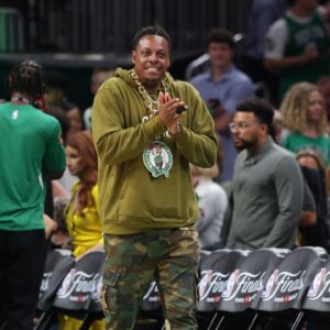 Paul Perce Brings Out a Broom to Troll Mavericks After 3rd Straight Loss