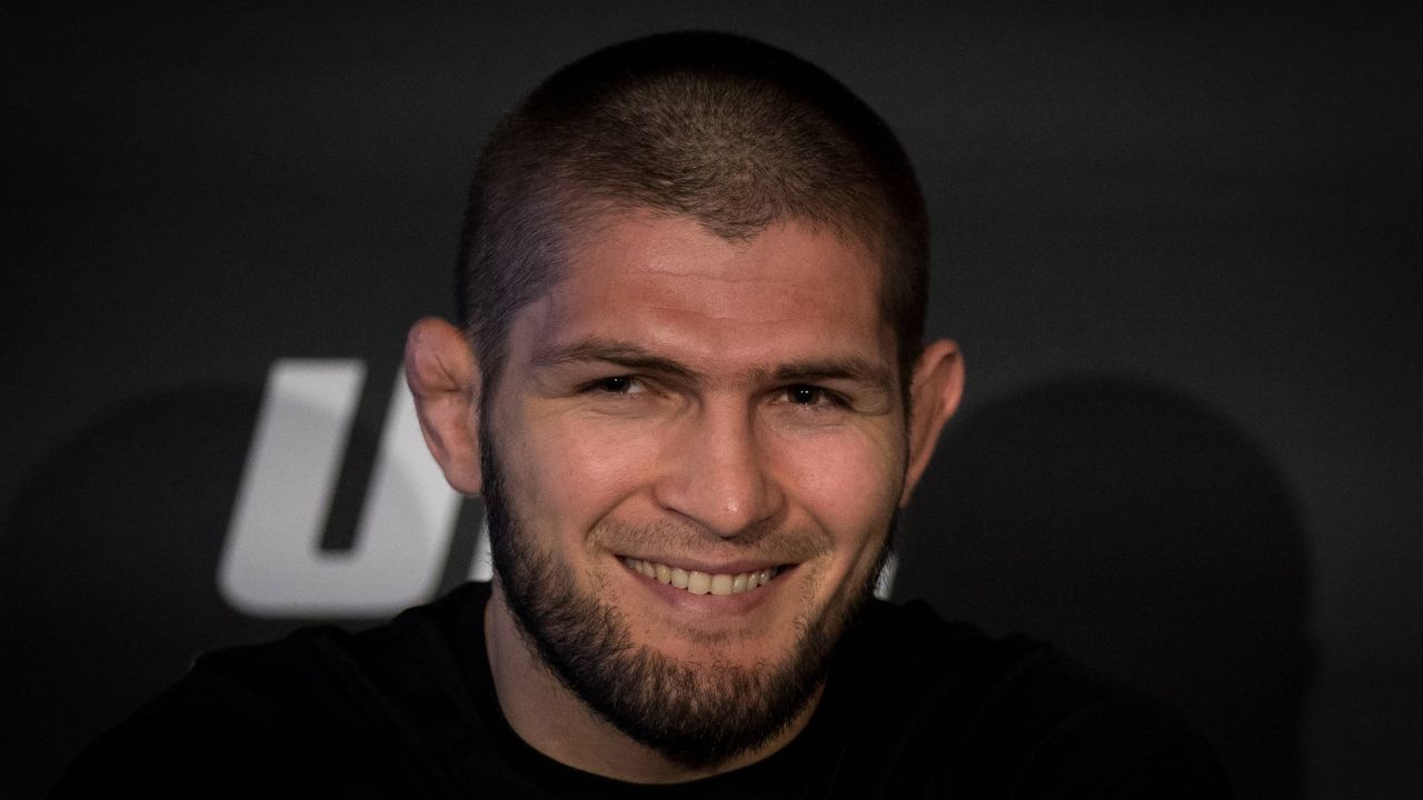Undefeated Fighter Reveals Khabib Nurmagomedov’s Strict Coaching Floods the Gym with Sweat: ‘Everyone Was Dying’