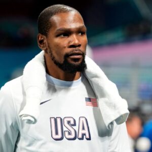 Kevin Durant Gets Into Heated Argument With Fan Wanting to Incorporate More FIBA Rules in NBA