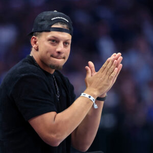 Patrick Mahomes’ Four-Year Cash Flow Outshines Joe Burrow, Tua Tagovailoa, and Jordan Love