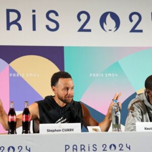 Kevin Durant's Former Podcast Co-host Urges Stephen Curry To Leave The Warriors For The Suns