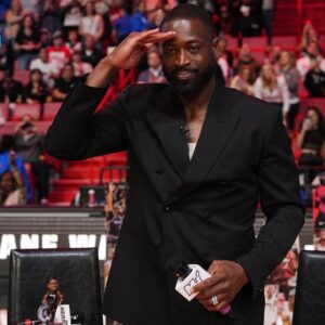Dwyane Wade Reveals How the Entire Top 75 Team Was 'Sizing Each Other Up'