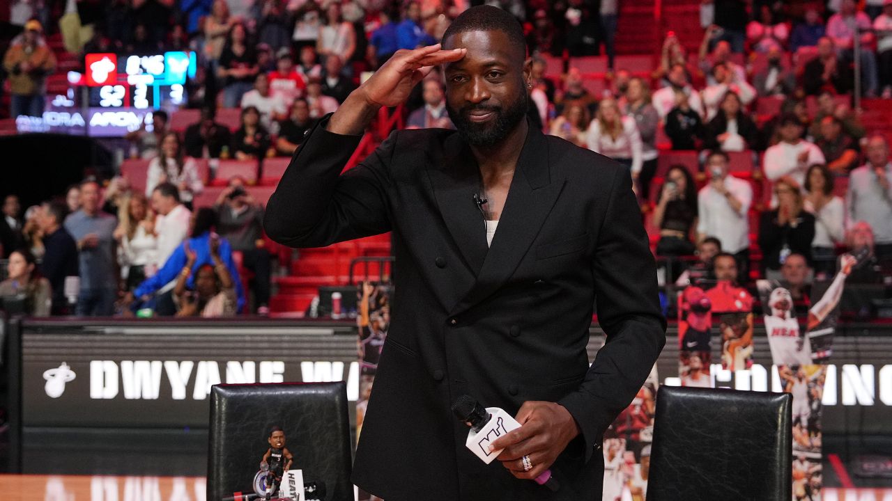 Dwyane Wade Reveals How the Entire Top 75 Team Was 'Sizing Each Other Up'