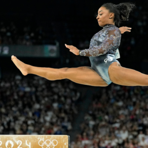 “Hang It in the Louvre”: Simone Biles and Co’s Glimpses of Qualifiers at the Paris Olympics Leave Gymnastics Fans in Frenzy