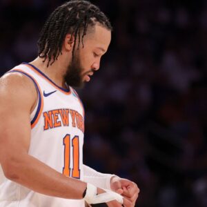 "I Can't Live Out My Dream?": Jalen Brunson Calls Out Fans For Worrying About His Injury During His WWE SmackDown Appearance