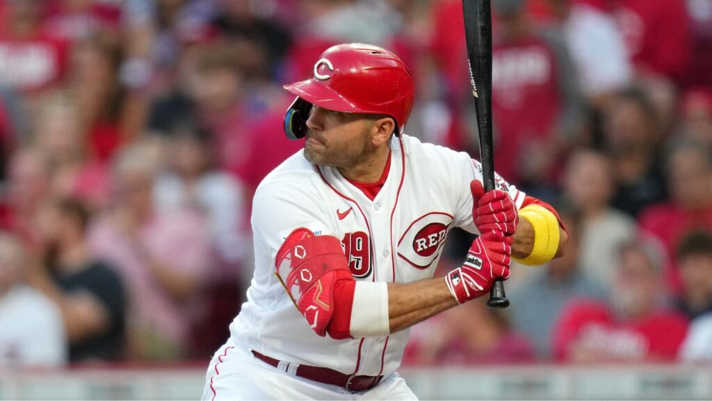 Reds Youngster Opens Up on Clubhouse Life Without 6x All-Star Joey Votto