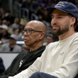 Klay Thompson's Father Isn't Too Excited With Son Playing For Mavericks Instead of Lakers