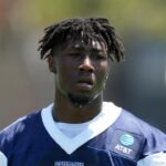 Dallas Cowboys LB Has the Perfect Response to Annoying Troll