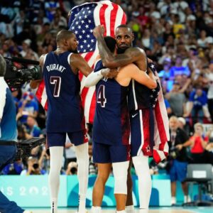 Spurs Legend Harps On LeBron James' Incredible Communication Skills During Olympics