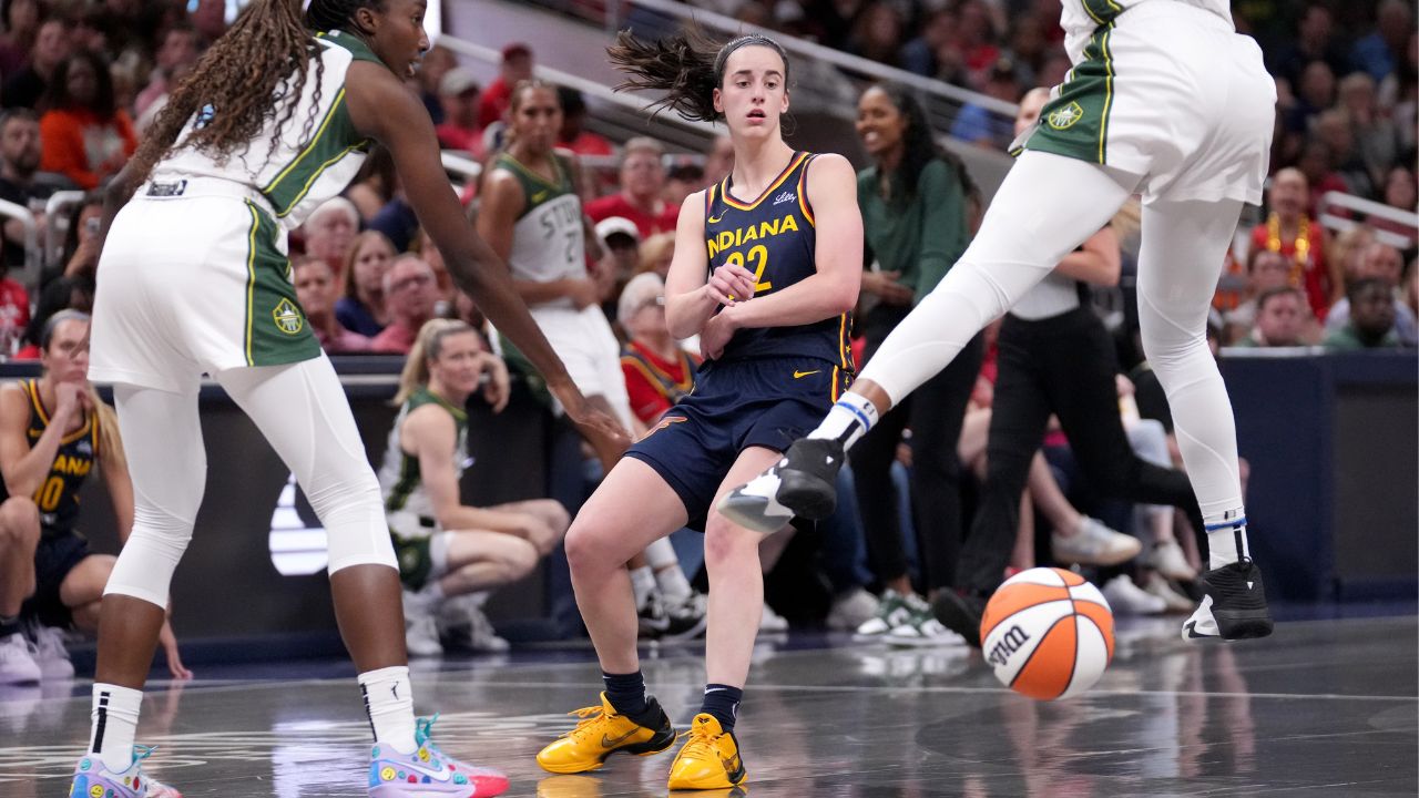 Leading the WNBA in Assists Seemed Impossible to Caitlin Clark Before Joining the League