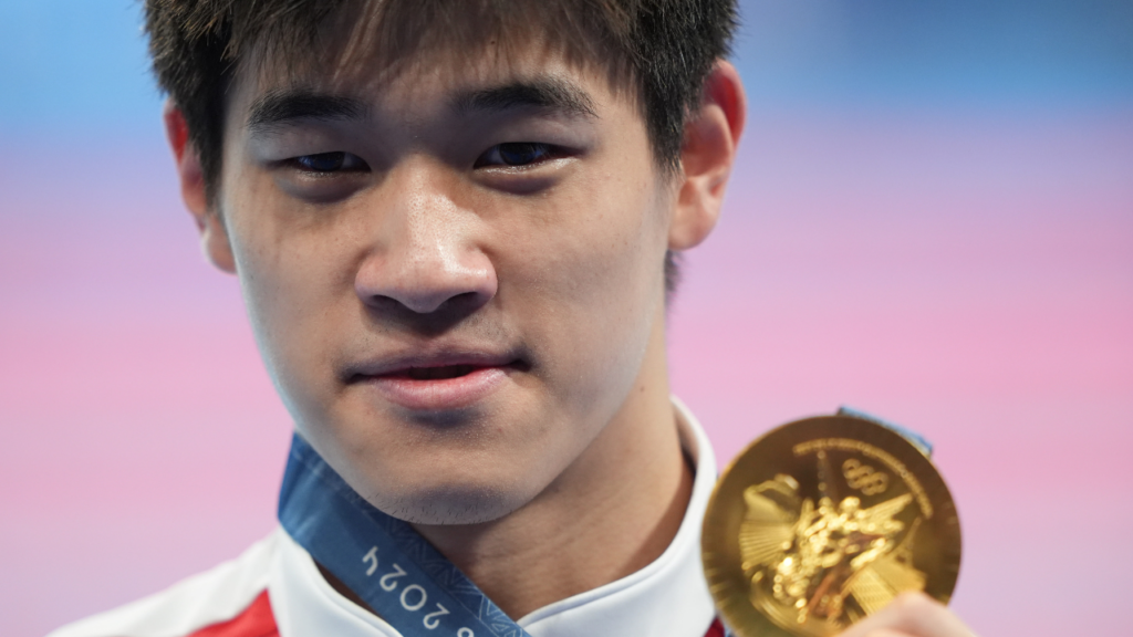 “Huge Gap Between 1st and 2nd”: Fans in Awe as Pan Zhanle Smashes 100M Freestyle World Record at Paris Olympics, Wins Gold