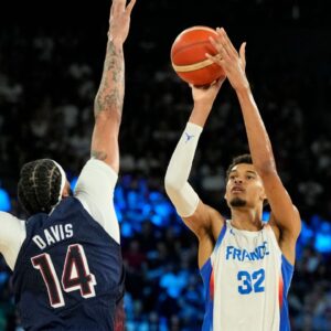 Anthony Davis and Victor Wembanyama