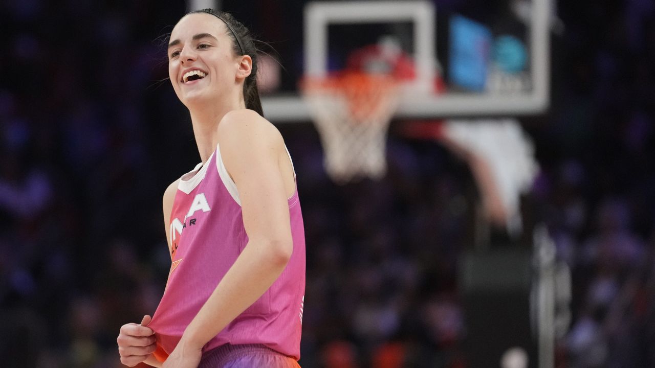 Caitlin Clark Hyping Up Crowd at Jordan Davis’ Concert Has Fans in Splits