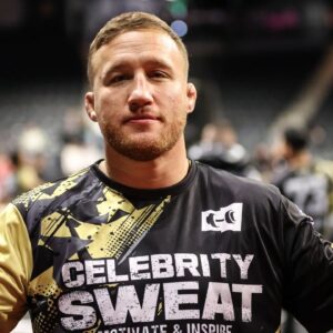 Justin Gaethje Falls for Girlfriend’s ‘Just Give Me My Money’ Prank