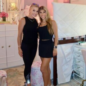 Chiefs Heiress Ava Hunt’s Extravagant College Dorm Room Leaves Fans Speechless