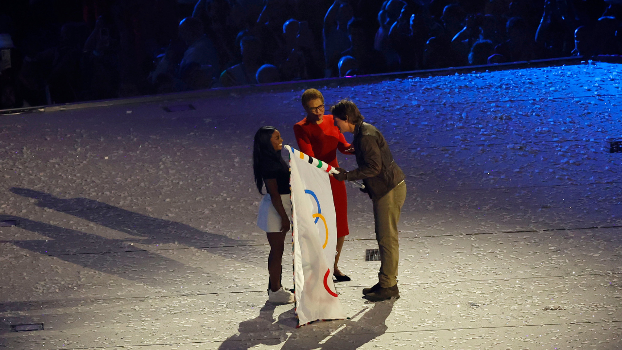 Simone Biles Opens Up About the ‘Pressure’ of Meeting Tom Cruise at the Paris Olympics