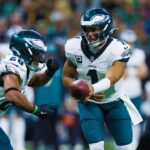 Desperate & Frustrated Eagles Fans Had Just One Demand From the Team at Halftime