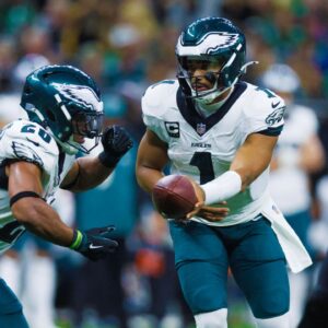 Desperate & Frustrated Eagles Fans Had Just One Demand From the Team at Halftime