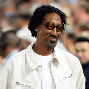 Scottie Pippen Turns Philosophical, Preaches Humility To His Followers: “$30,000 Watch And A $30 Watch Both Tell The Same Time”