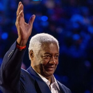 Oscar Robertson Recalls Trades That Shocked Him After He Won A Championship With Milwaukee Bucks