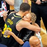 Stephen Curry Enlightens Fans With Which Shoes He'd Gift His Mother Sonya