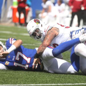 Josh Allen Injury Update: Will Bills QB Play Against Dolphins After Left Hand Hit vs. Cardinals?