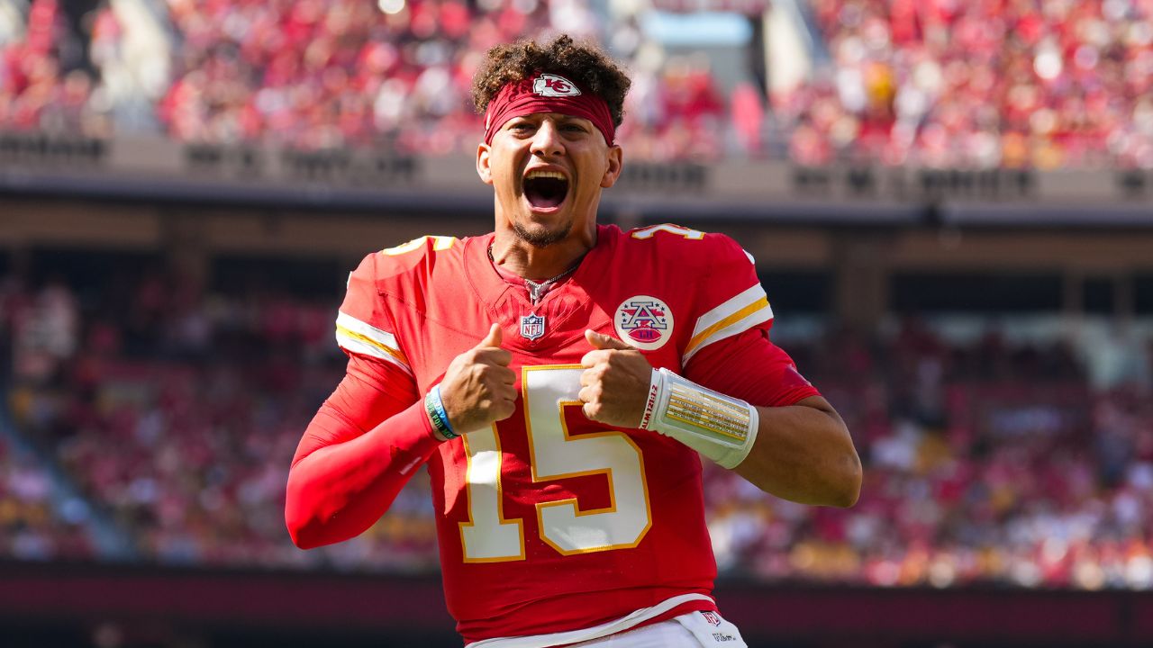 Which Defensive Player Has Recorded Most Sacks Against Patrick Mahomes?
