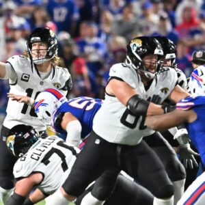 “This Might Actually Be a Curse”: Jacksonville Fans Crack All Kinds of Jokes as the Jaguars Team Plane Fails to Take Off From Buffalo.