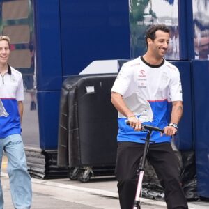 Liam Lawson Reveals the Message Daniel Ricciardo Left for Him Before Leaving