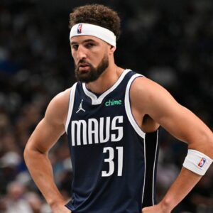 Dallas Mavericks guard Klay Thompson (31) during the game between the Dallas Mavericks and the San Antonio Spurs at the American Airlines Center.