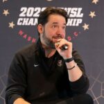 Alexis Ohanian Catches ‘Simone Biles in Town’ at the Gold Over America Tour With Family
