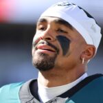 Philadelphia Eagles quarterback Jalen Hurts (1) warms up before the game against the Cincinnati Bengals at Paycor Stadium.
