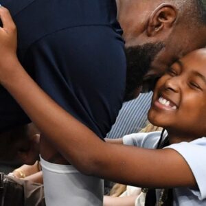 LeBron James with his daughter Zhuri