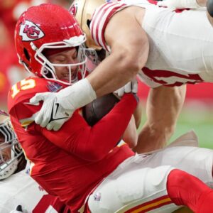 Patrick Mahomes sacked by San Francisco 49ers
