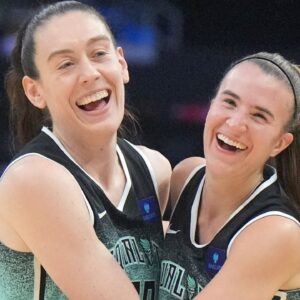 Breanna Stewart and Sabrina Ionescu