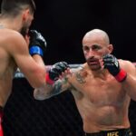 Alexander Volkanovski fights against Ilia Topuria during UFC 298 at Honda Center.