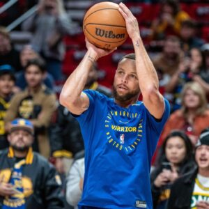Stephen Curry Points Tonight: How Many 3-Pointers Did Warriors Star Make in Season Opener vs Trailblazers?