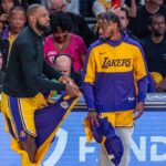 LeBron James 23 and Bronny James 9 ready to play against the Minnesota Timberwolves during an NBA, Basketball Herren, USA basketball game at Crypto.com Arena on Tuesday, Oct. 22, 2024 in Los Angeles. Los Angeles USA - ZUMAc68_ 20241022_zaf_c68_032 Copyright: xRingoxChiux