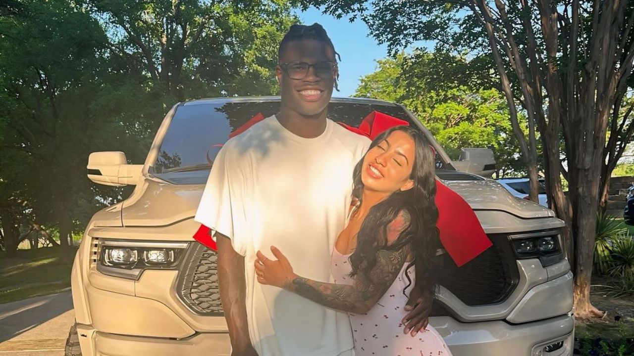 Travis Hunter (L) and Leanna Lenee (R)