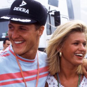 Michael Schumacher und Frau Corinna (re) fotografiert im Team Benetton Renault von 1996-2005. Michael Schumacher und Frau Corinna (re) fotografiert im Team Benetton Renault von 1996-2005.