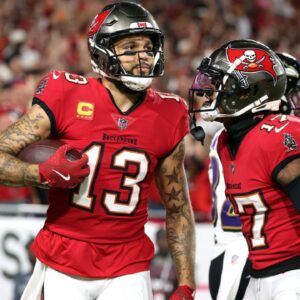 Tampa Bay Buccaneers wide receiver Mike Evans (13) catches the ball for a touchdown against the Baltimore Ravens during the first quarter at Raymond James Stadium