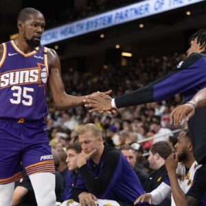 Get The F--k Out!": Kevin Durant's Emphatic Reaction To Fan's 'Feisty' Ejection From Lakers-Suns